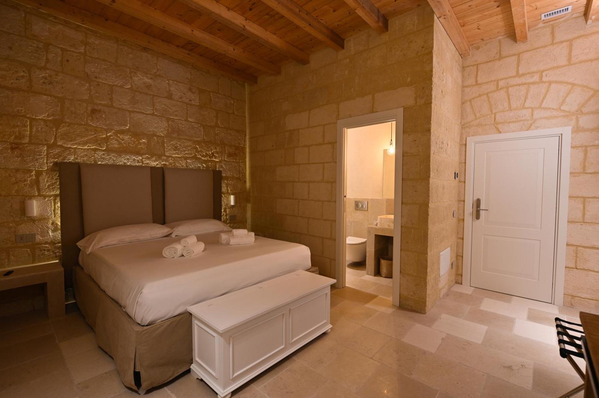 Palazzo Momi Bed & Breakfast บารี ภายนอก รูปภาพ