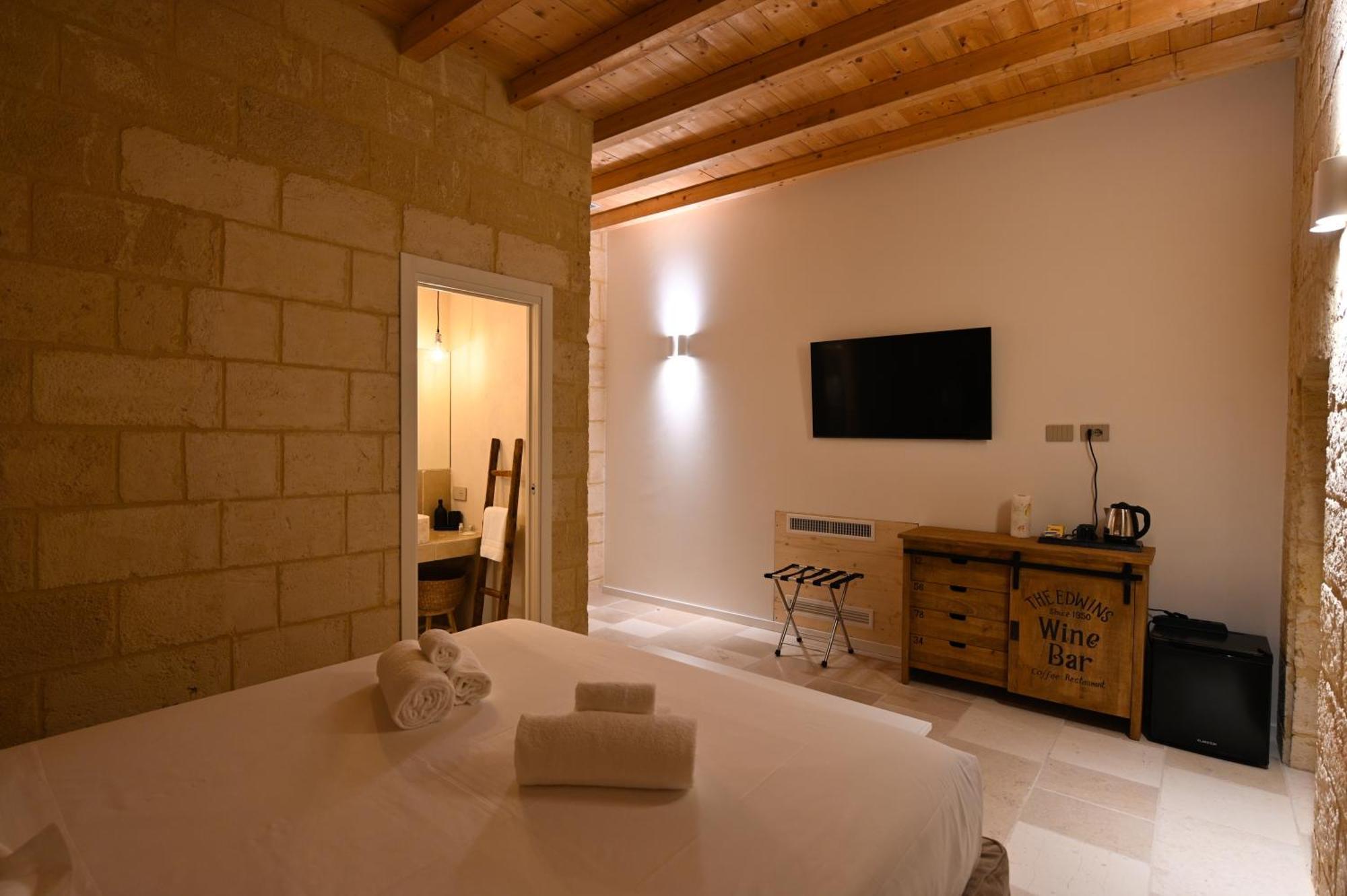 Palazzo Momi Bed & Breakfast บารี ภายนอก รูปภาพ