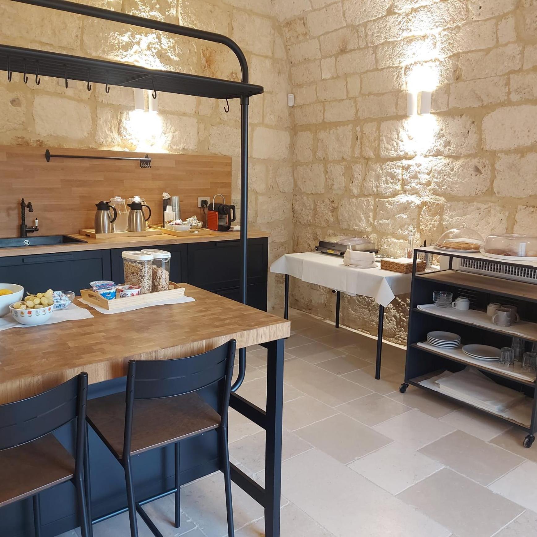 Palazzo Momi Bed & Breakfast บารี ภายนอก รูปภาพ