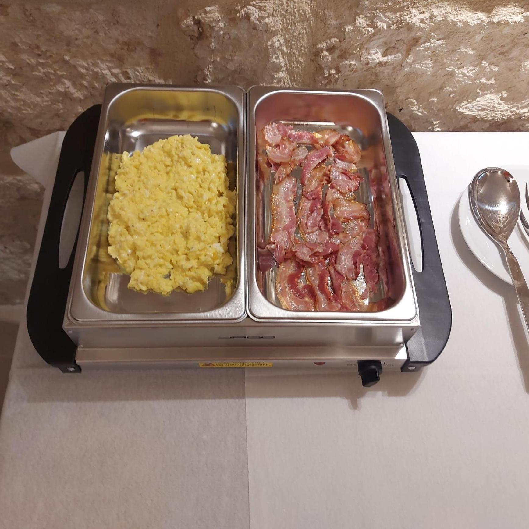 Palazzo Momi Bed & Breakfast บารี ภายนอก รูปภาพ